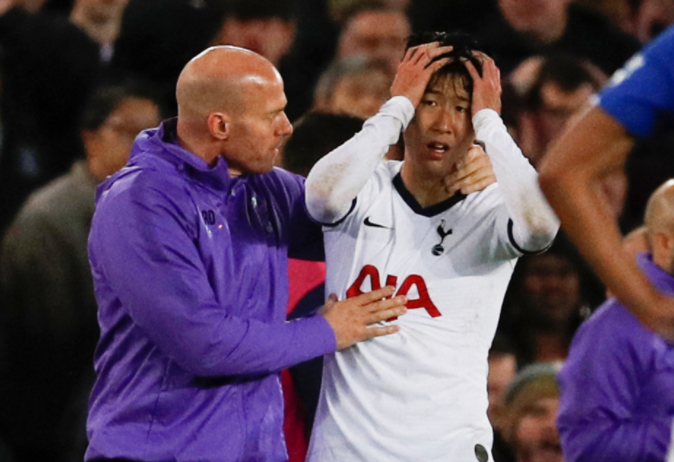  热刺惨败曼城，孙兴慜状态持续低迷  